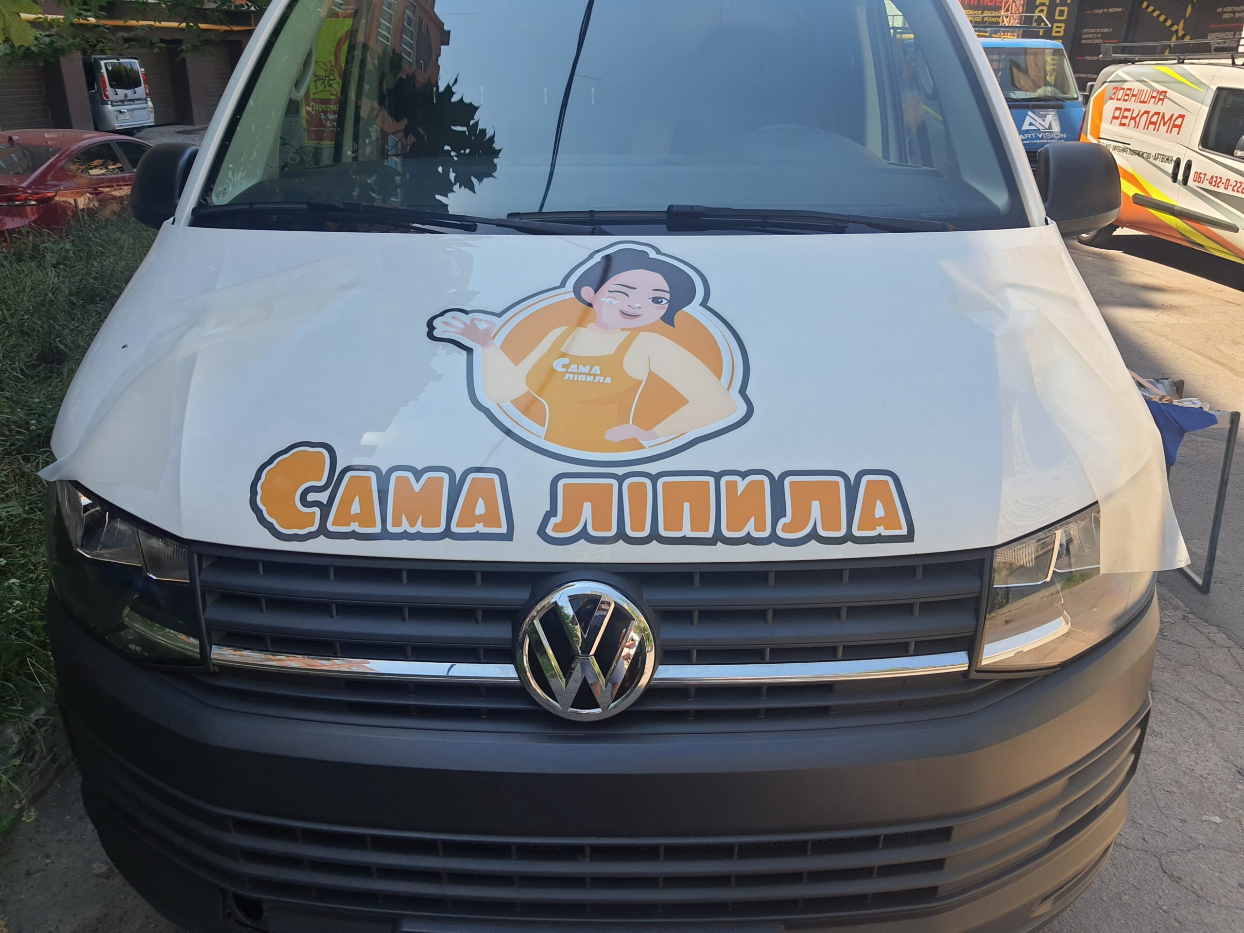 Наклейки на авто под заказ