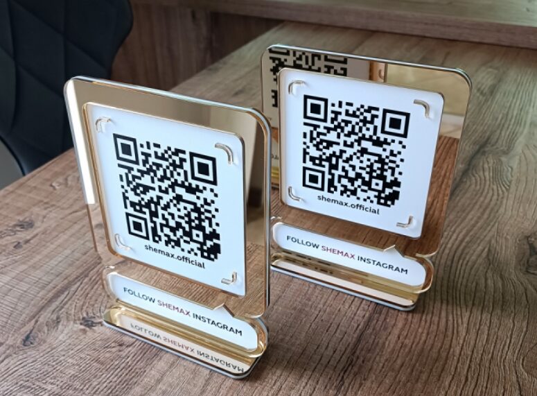 Табличка з QR-кодом